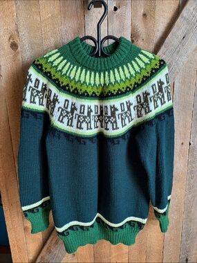Sweater size S/M
